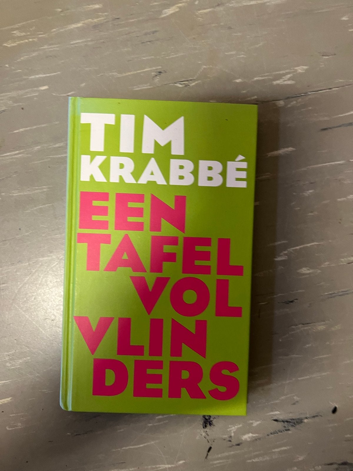 Tim Krabbé - Een Tafel Vol Vlinders, Boeken, Ophalen of Verzenden, Zo goed als nieuw, Nederland
