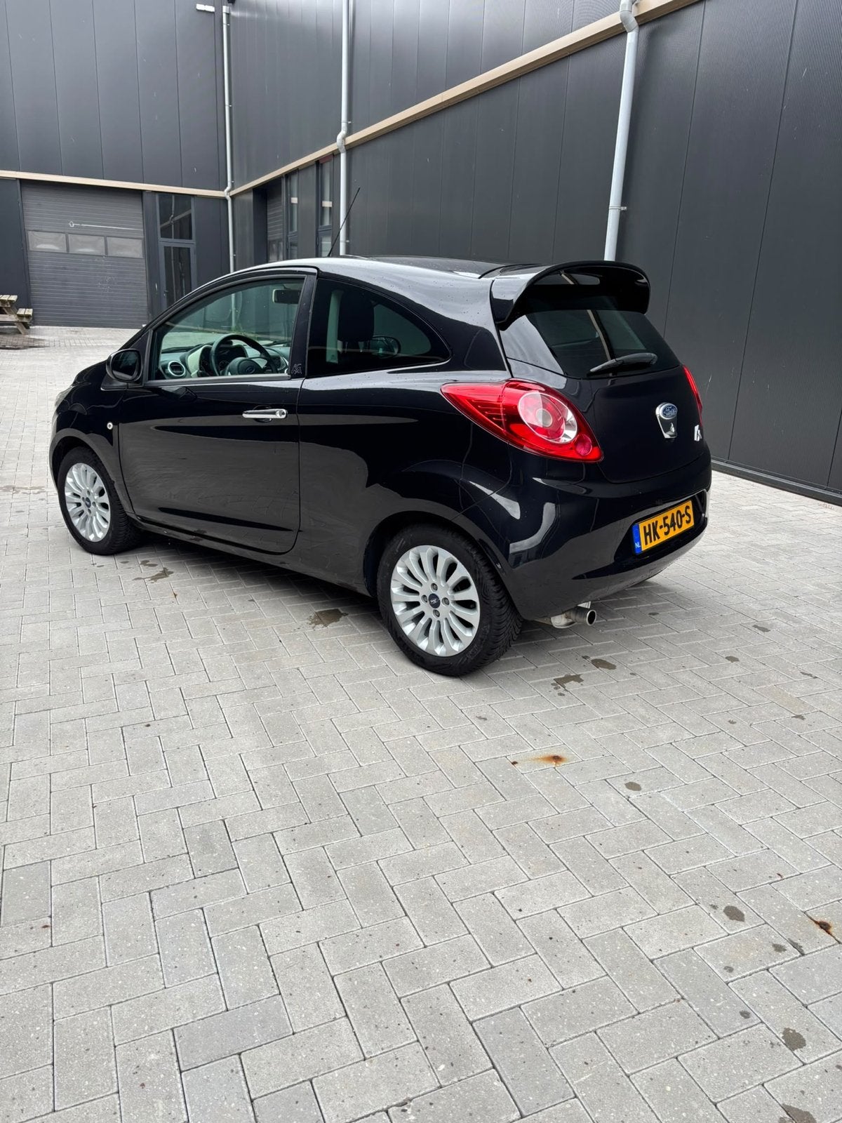 Ford Ka Titanium, Voorwielaandrijving, 1242 cc, 4 cilinders, 4 stoelen