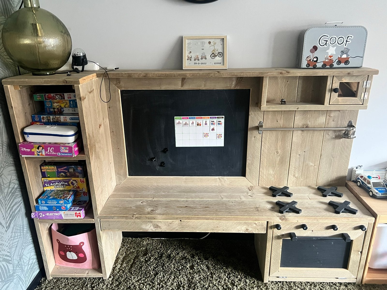 Zo goed als nieuwe speelkeuken/werkbank - 2 jaar oud, Kinderen en Baby's, Ophalen of Verzenden, Zo goed als nieuw, Meubelstuk of Keukentje