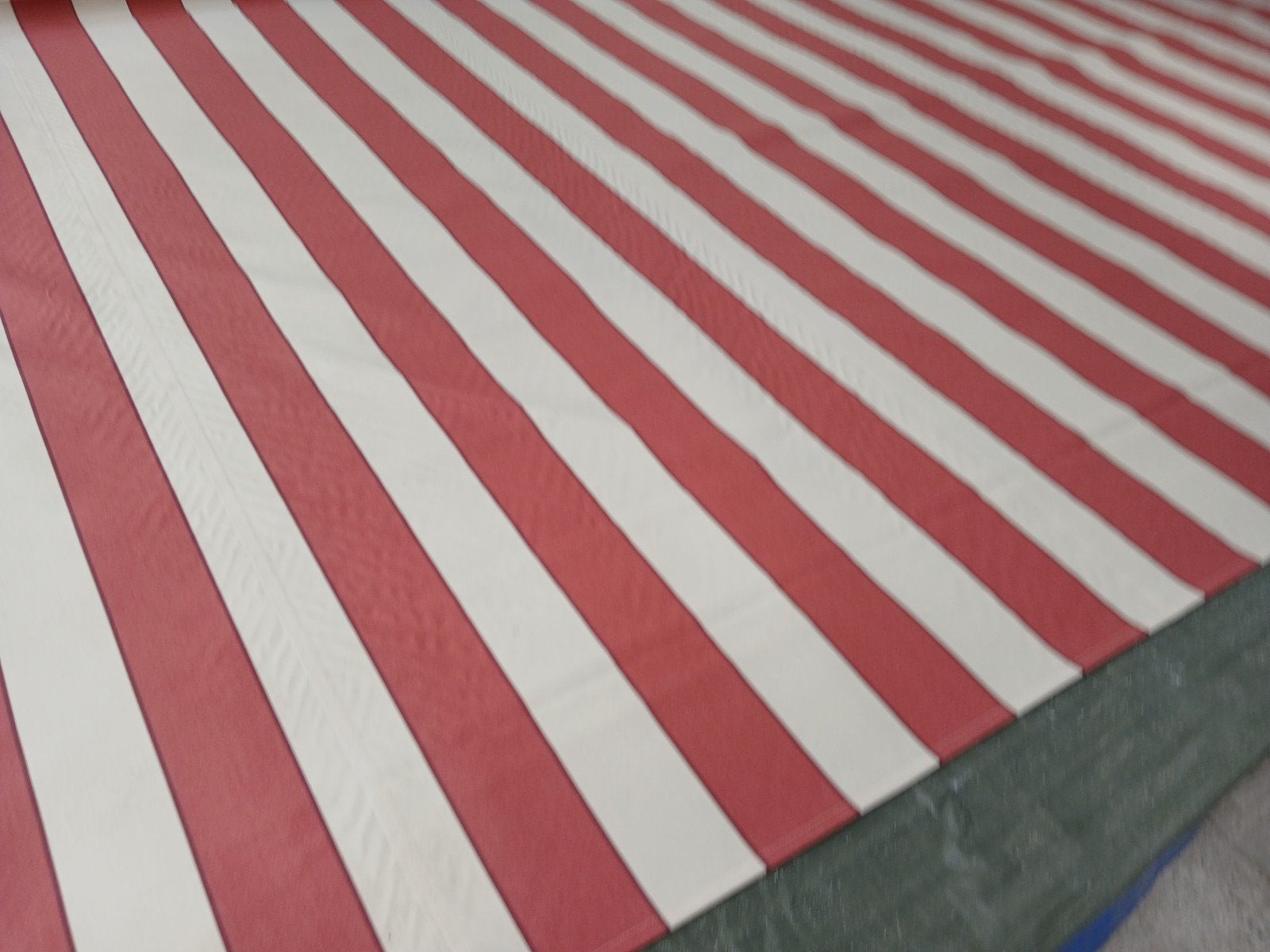 nieuw los zonnescherm doek 560 x 300., Tuin en Terras, 150 tot 300 cm, Ophalen, Gebruikt, Knikarmscherm