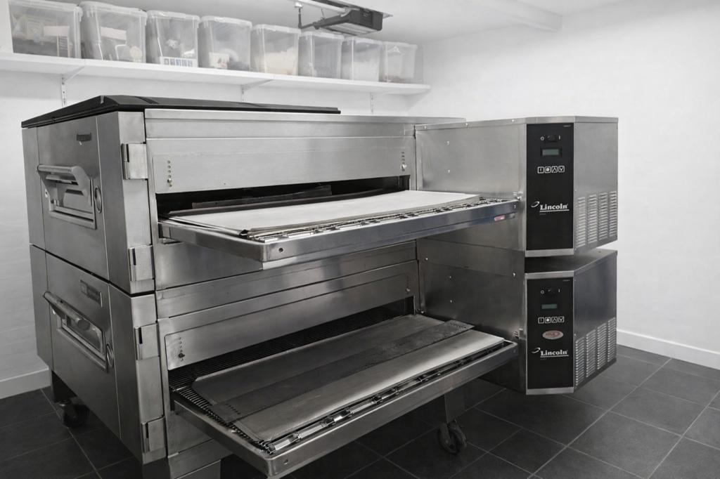 2x Lincoln Pizza Oven Impinger – Horeca – Werkend, Ophalen, Ovens, Magnetrons en Steamers