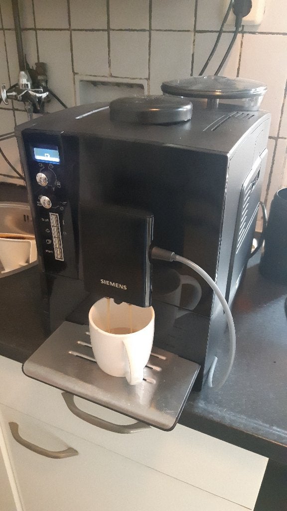 Siemens koffiemachine, Witgoed en Apparatuur, Ophalen, Koffiemachine, Zo goed als nieuw, 4 tot 10 kopjes