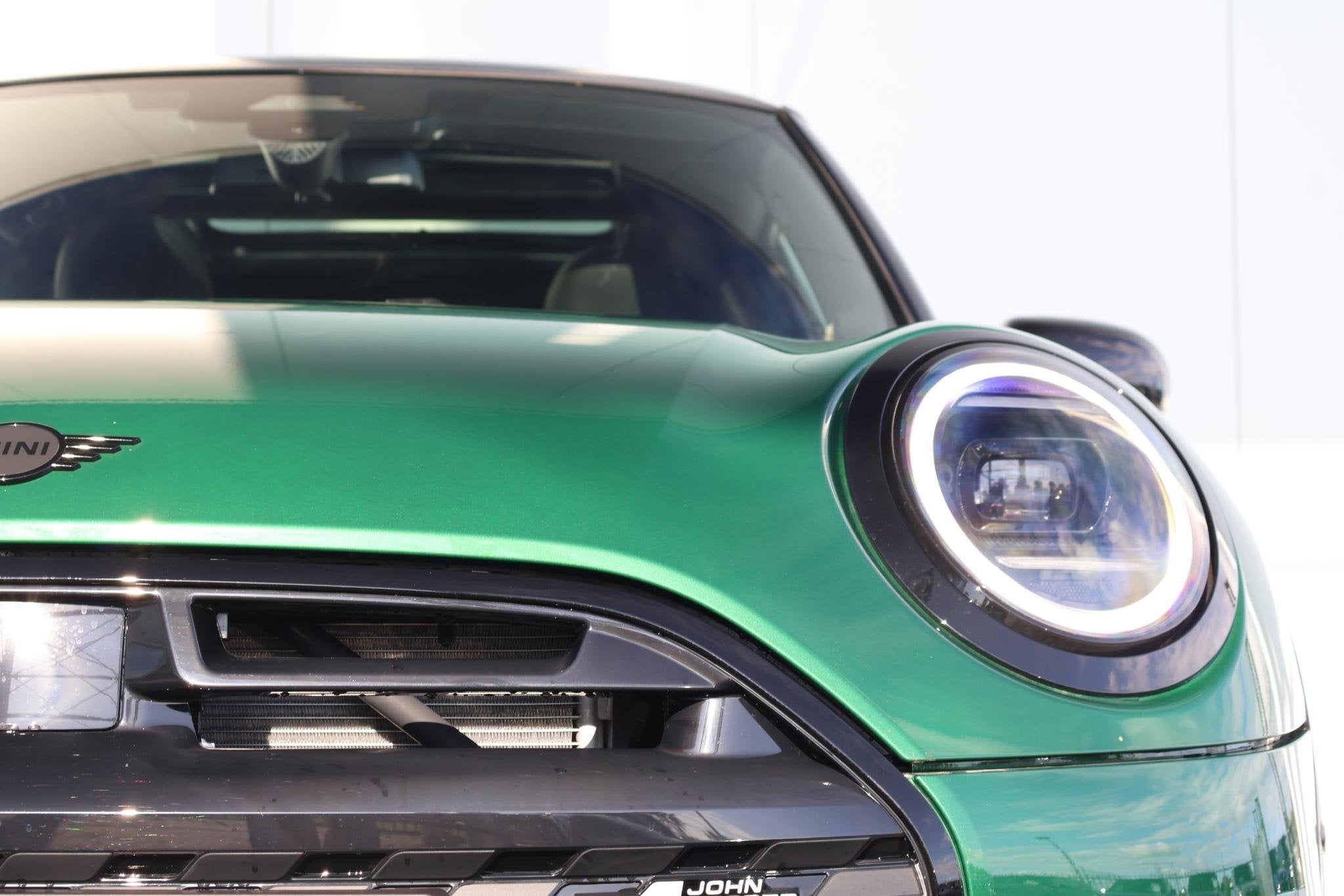MINI 3-Deurs Cooper C John Cooper Works Trim | Pakket M, Stof, Stuurwielverwarming, 156 pk, 4 stoelen