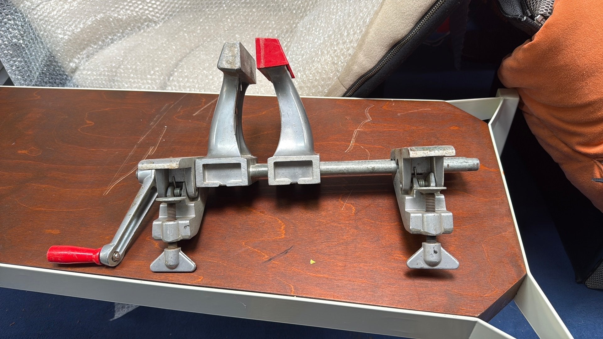 Zyliss bankschroef aluminium, Doe-het-zelf en Verbouw, Werkbanken, Ophalen of Verzenden, Gebruikt, Minder dan 70 cm, Bankschroef