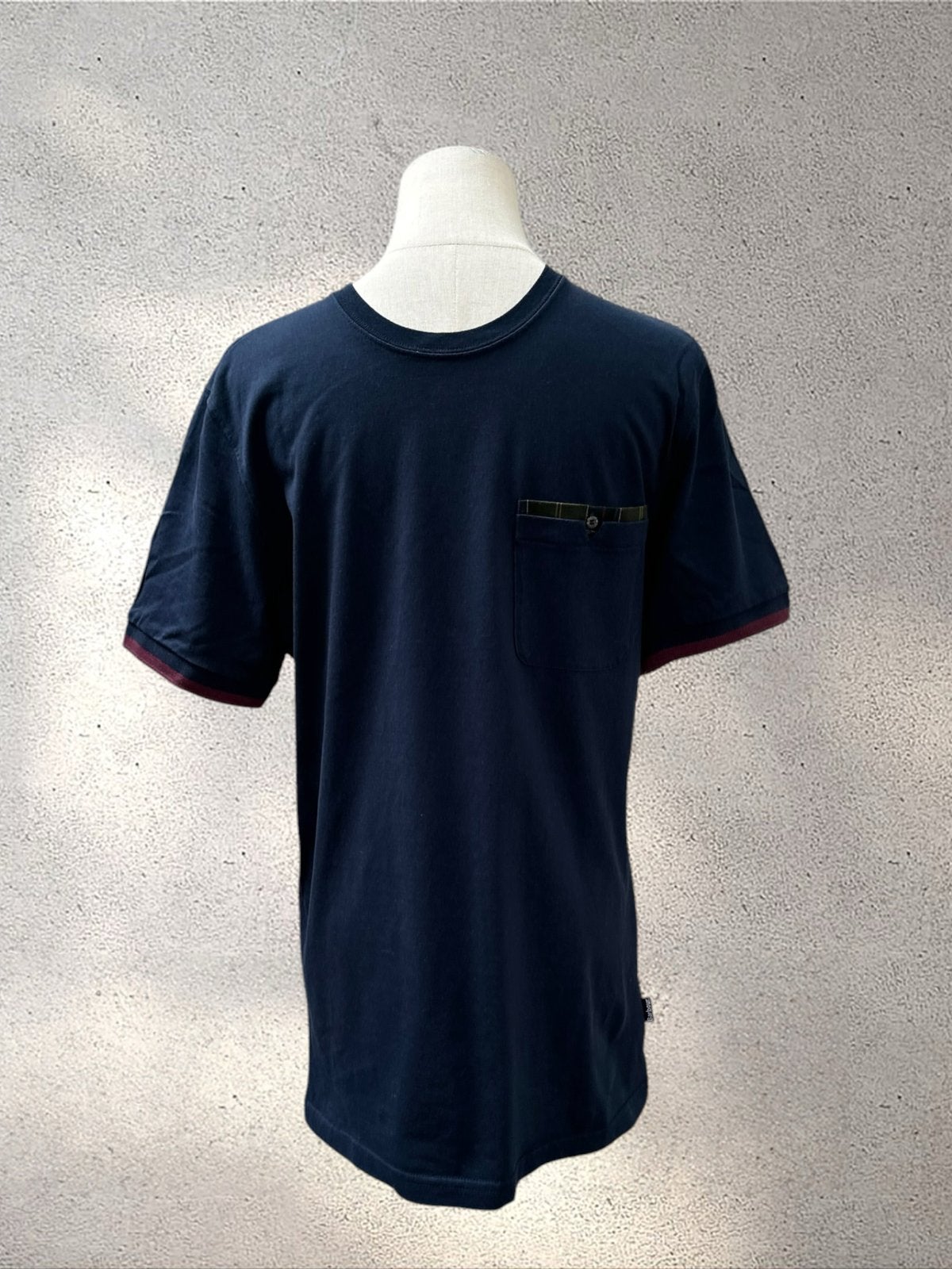Barbour T-shirt - Donkerblauw met borstzak - Maat M, Ophalen of Verzenden, Zo goed als nieuw, Maat 48/50 (M), Blauw