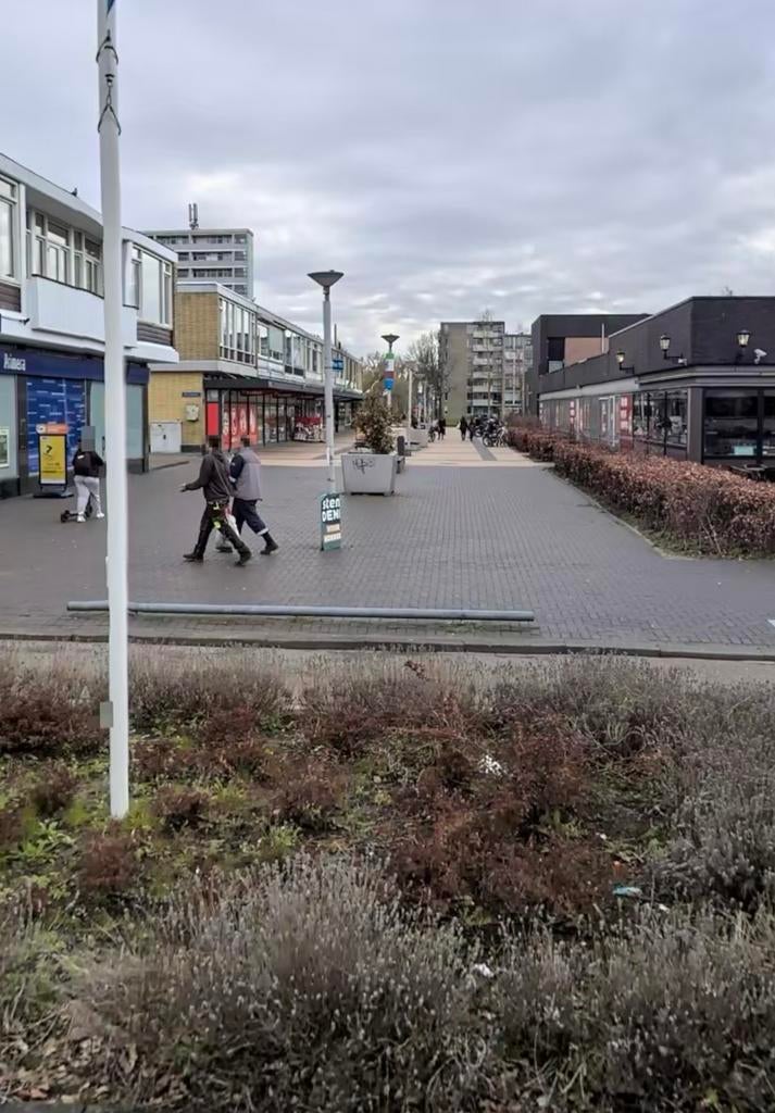 TER OVERNAME MEUBEL WINKEL, Zakelijke goederen, Exploitaties en Overnames