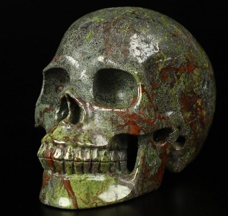 Mineralen schedel /skull, drakenbloed jaspis. 1488 gram., Verzamelen, Mineralen en Fossielen, Ophalen of Verzenden, Mineraal