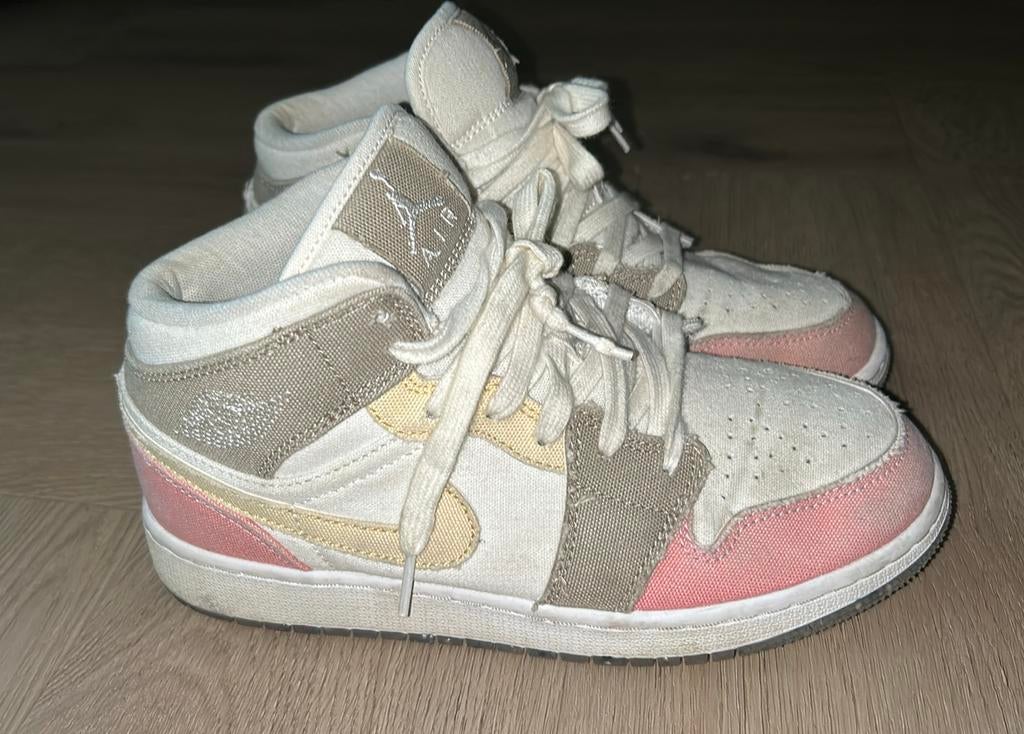 Nike jordan maat 37,5, Kinderen en Baby's, Kinderkleding | Schoenen en Sokken, Ophalen of Verzenden, Gebruikt, Meisje, Schoenen