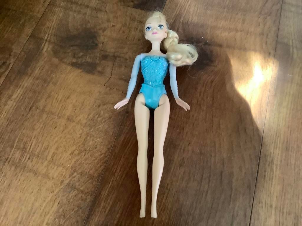 Disney Frozen Elsa Musical zingende pop  mattel, Ophalen of Verzenden, Overige figuren, Zo goed als nieuw, Beeldje of Figuurtje