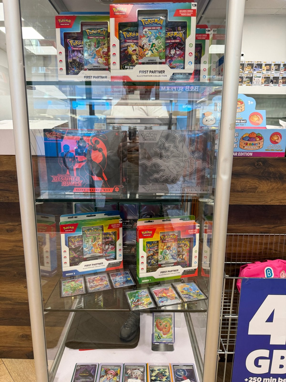 Pokémon TCG Collectie: ETB's, First Partner Packs en meer, Ophalen of Verzenden, Nieuw, Overige typen