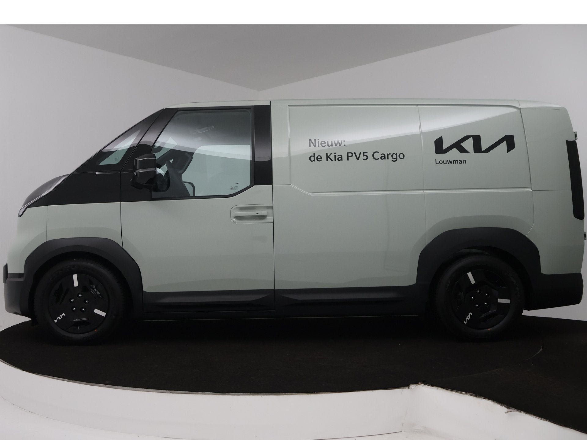 Kia PV5 L2H1 Plus 71.2 kWh | Company Car | 10 Jaar Garantie, Auto's, Stof, Kia, Zwart, 71 kWh