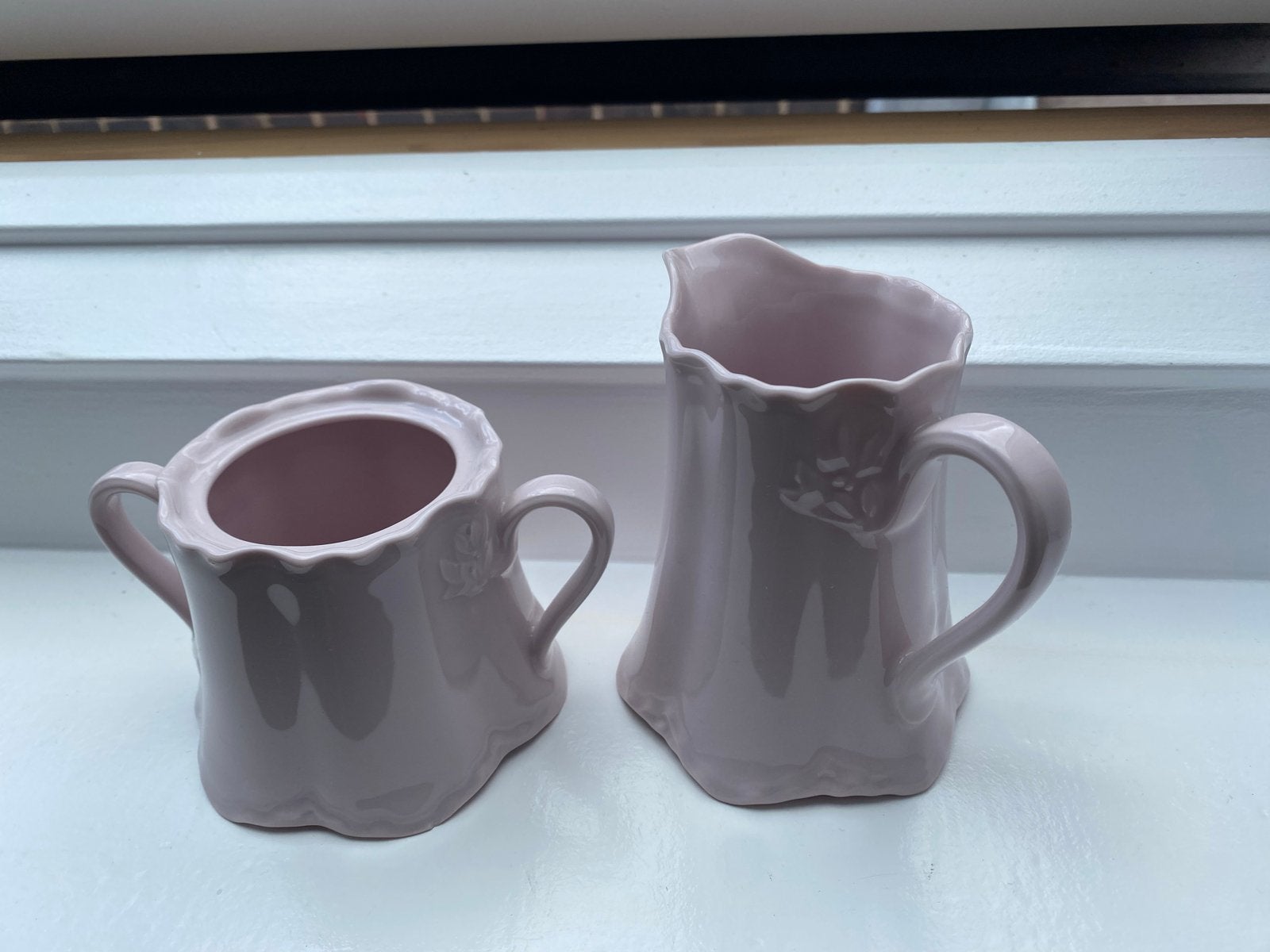 Hutschenreuther melkkannetje en suikerpot (deksel ontbreekt), Gebruikt, Overige merken, Klassiek, Overige typen