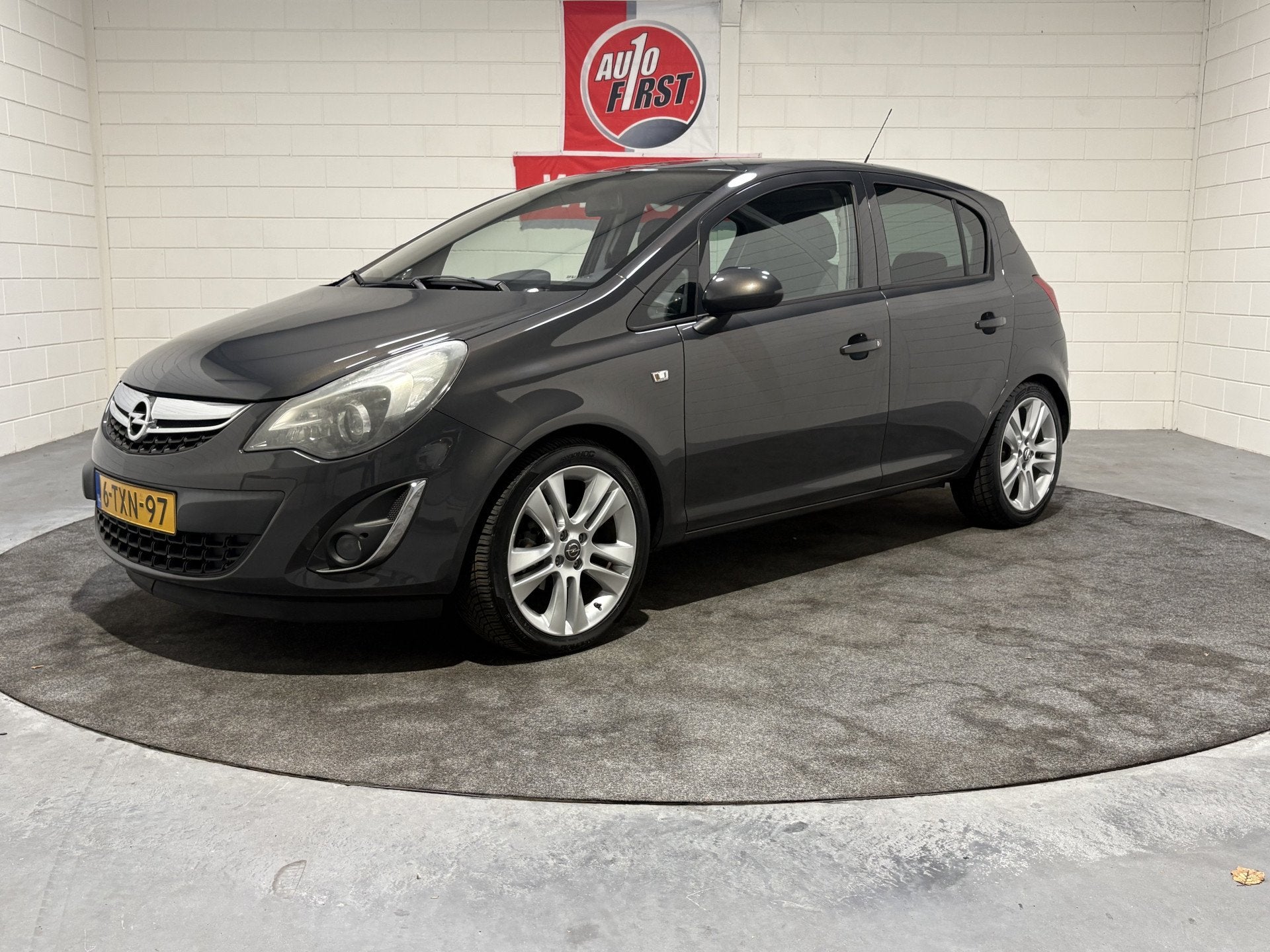 Opel Corsa 1.4-16V Cosmo, 1e eigenaar, Volledig onderhouden,, Voorwielaandrijving, Euro 5, Gebruikt, 4 cilinders