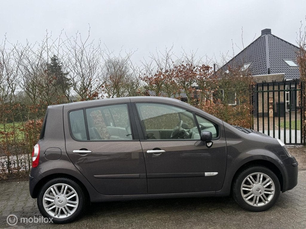 Renault Modus 1.6-16V Initiale dealer onderh. Airco leder in, Auto's, Renault, Voorwielaandrijving, 15 km/l, Beige, 4 cilinders