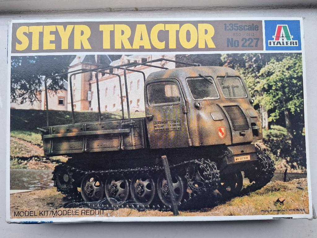 Steyr tractor (RSO/01) Raupenschlepper Ost - Italeri 1/35, Italeri, Verzenden, 1:32 tot 1:50, Zo goed als nieuw