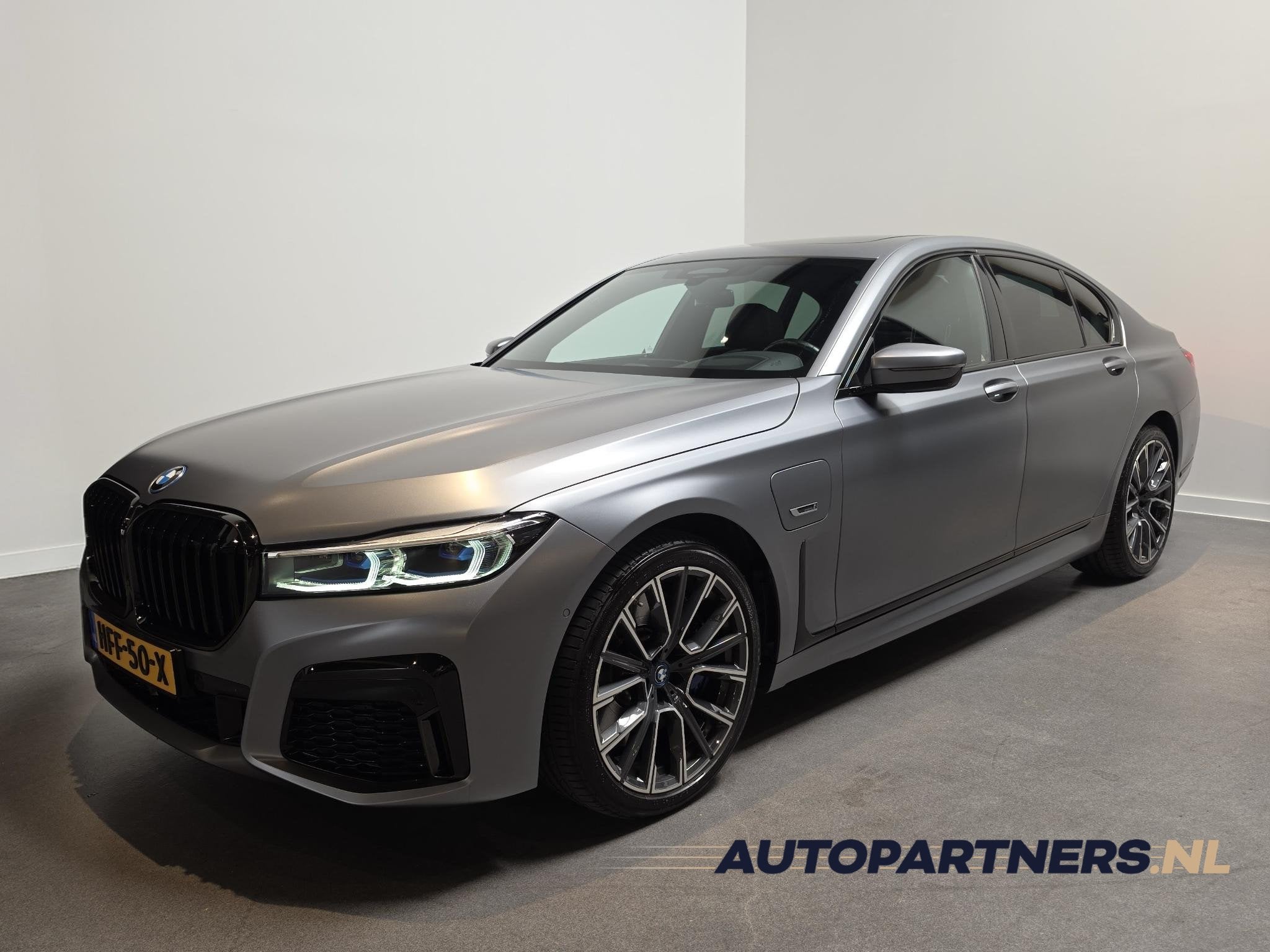 BMW 7-serie 745e High Executive Full options - Volledig in P, Auto's, Achterwielaandrijving, Gebruikt, Euro 6, 394 pk