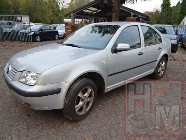 vw bora 1.6 akl bj 2000 motorschade voor demontage, Gebruikt, -, Volkswagen, -