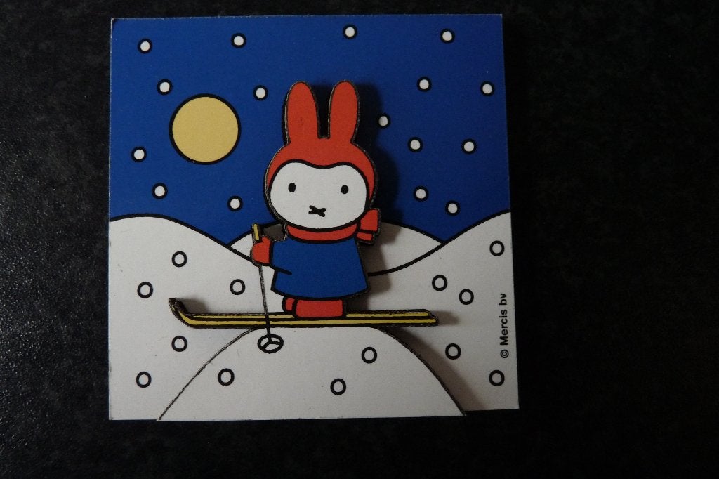 Nieuw houten 3d Nijntje magneet winter 7.5 x 7.5 cm, Ophalen of Verzenden, Nieuw