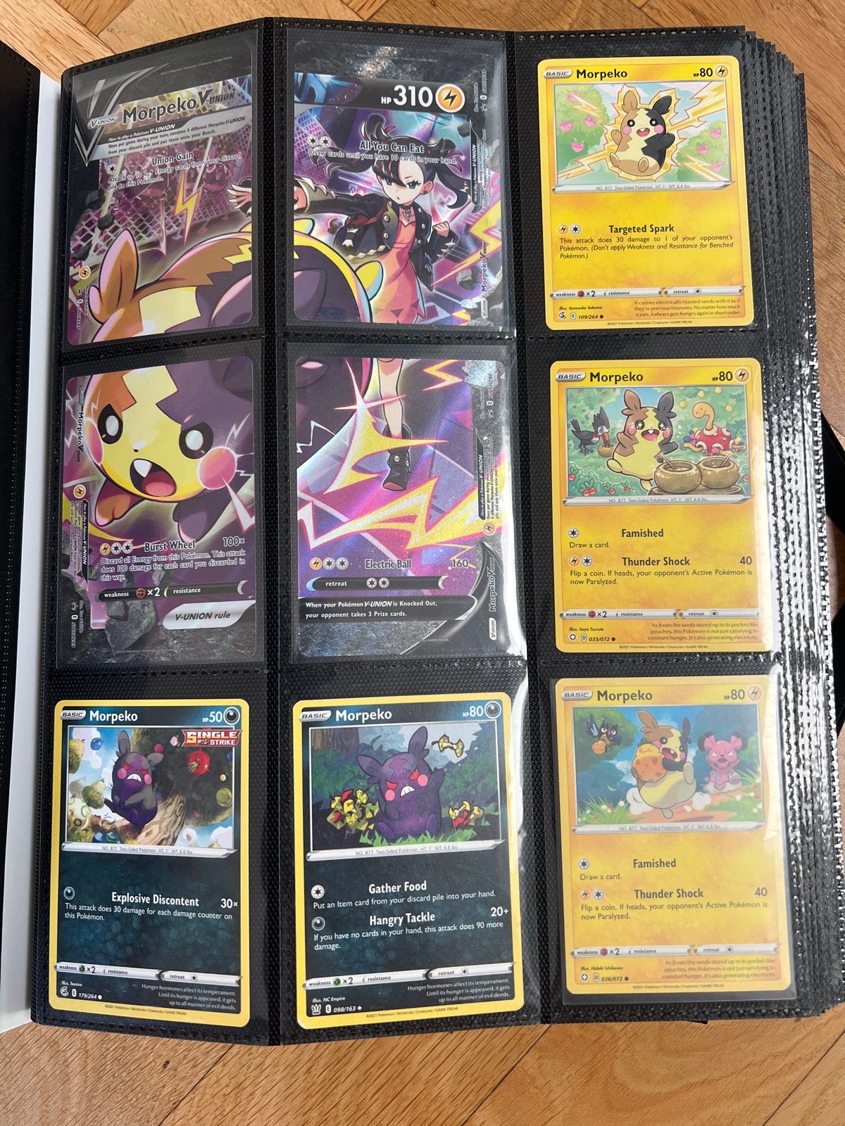 9 Pokémon Morpeko (v-union) kaarten - Near Mint staat, Ophalen of Verzenden, Zo goed als nieuw, Meerdere kaarten