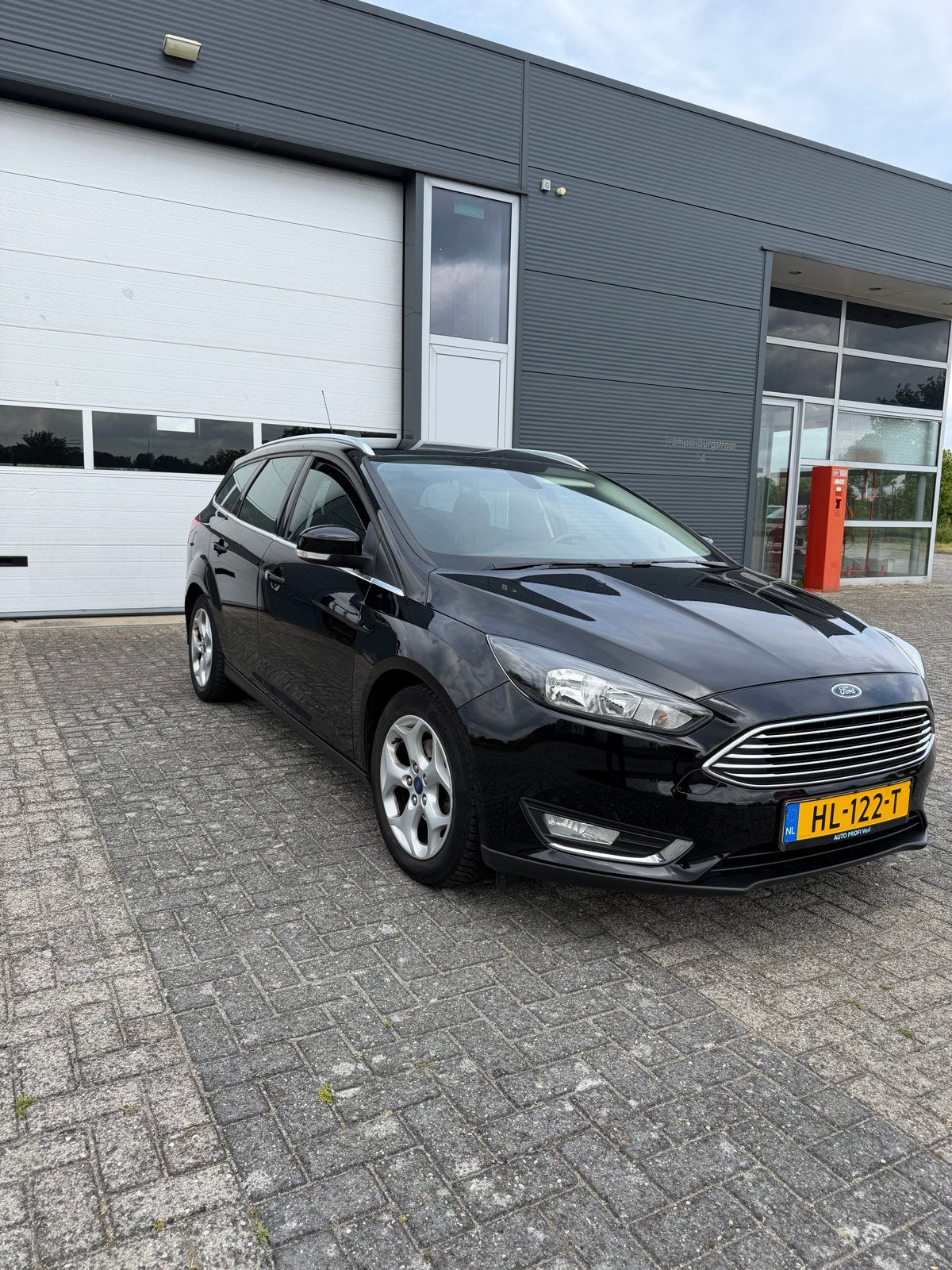 Ford Focus 1.0 Ecoboost 125pk 2015 Zwart, Auto's, Ford, 125 pk, Zwart, Origineel Nederlands, Handgeschakeld