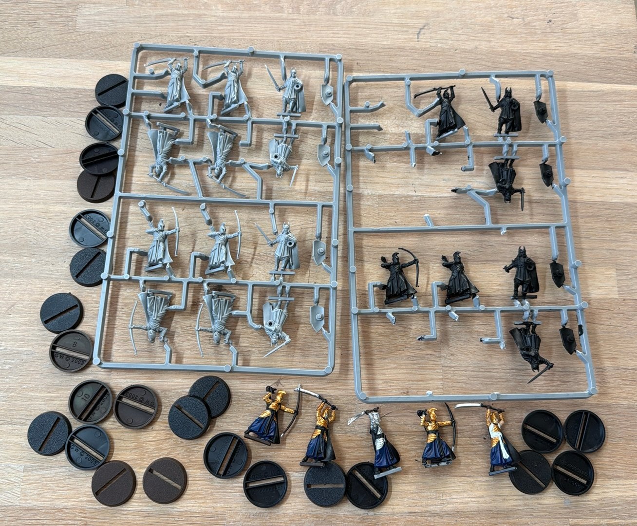MESBG Warriors of the Last Alliance on sprue, Hobby en Vrije tijd, Ophalen of Verzenden, Zo goed als nieuw, Warhammer