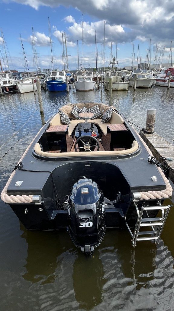 Lago Amore 565 | Suzuki 30PK 2023 | <100 uur, Ophalen, Tender, Tot 1.00 meter, Lago Amore