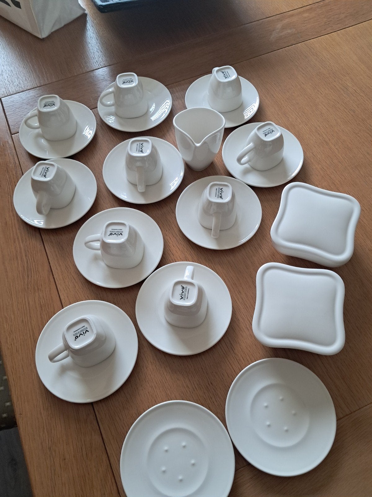 Vivo Villeroy & Boch espresso kopjes en schotels, Huis en Inrichting, Keuken | Servies, Vivo, Ophalen of Verzenden, Zo goed als nieuw