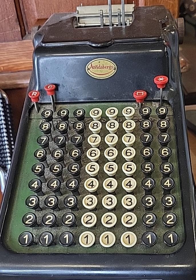 Vintage Åtvidaberg mechanische rekenmachine – Zwed, Ophalen of Verzenden