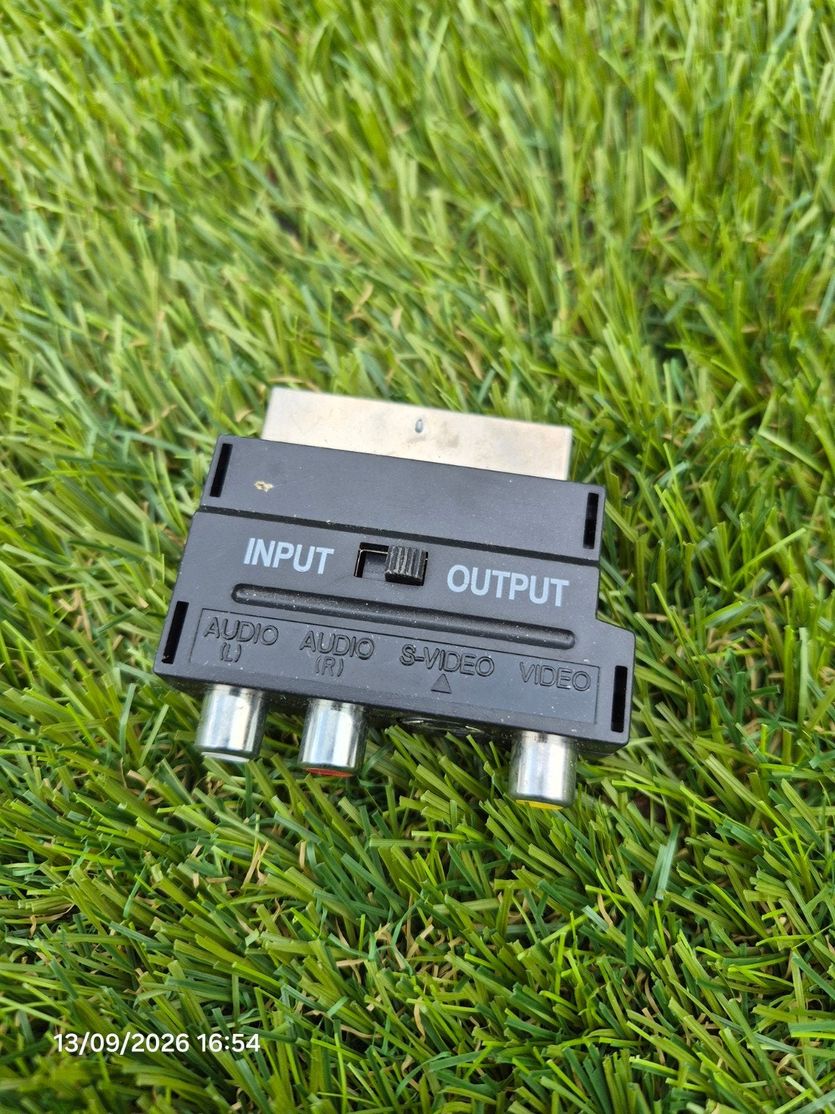 SCART naar RCA/S-Video Adapter - Audio/Video Converter, Ophalen of Verzenden, Gebruikt