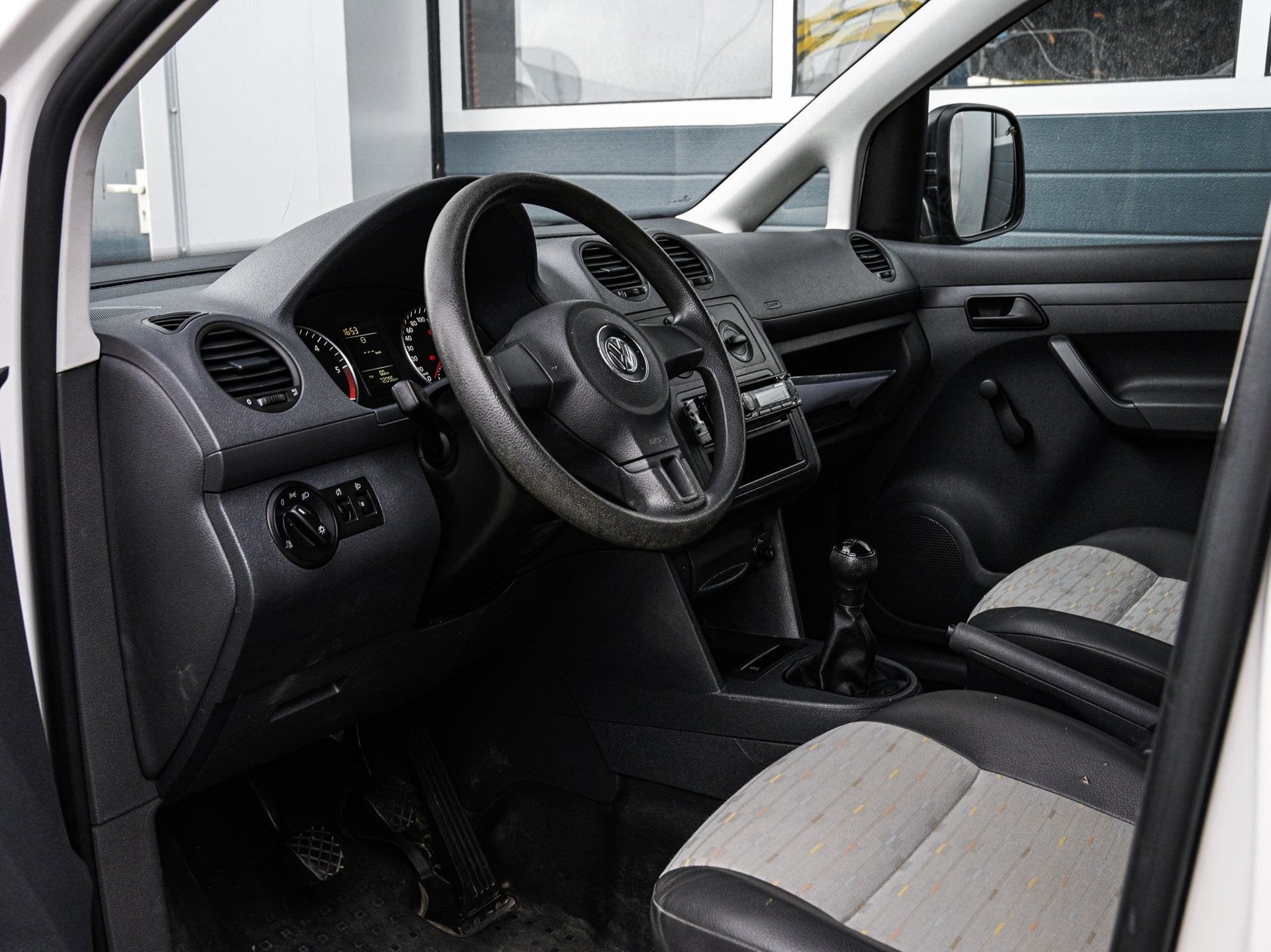 Volkswagen Caddy 1.6 TDI Baseline | Zeer weinig kilometers |, Euro 5, Zwart, 4 cilinders, 700 kg