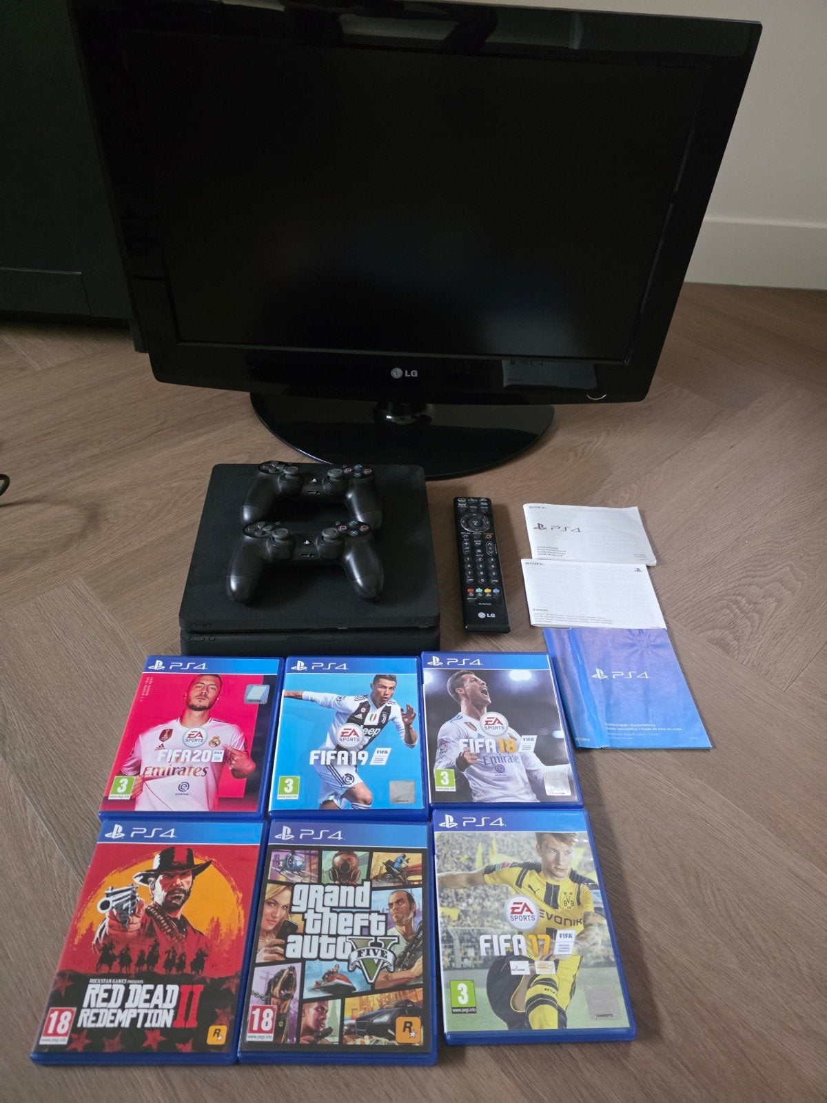 PS4 Slim met 2 controllers, games en LG TV, Ophalen of Verzenden, Zo goed als nieuw