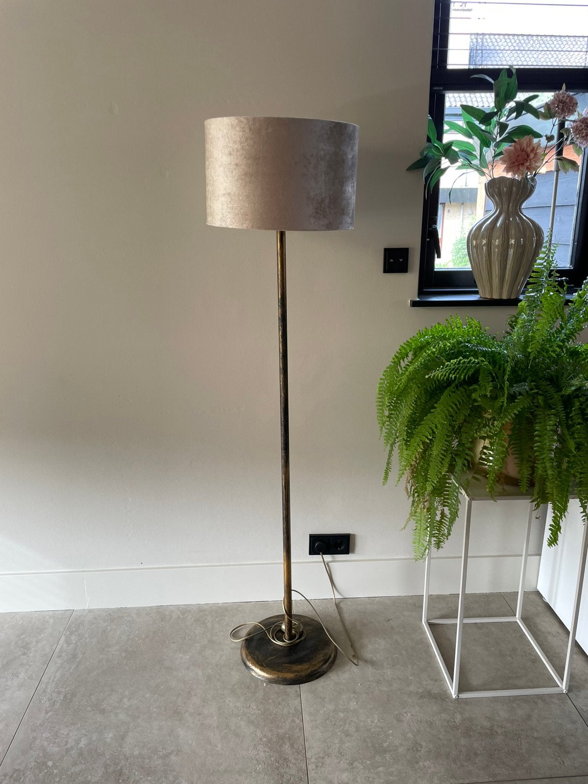 Staand lamp, Huis en Inrichting, Lampen | Vloerlampen, Ophalen, Zo goed als nieuw, 150 tot 200 cm
