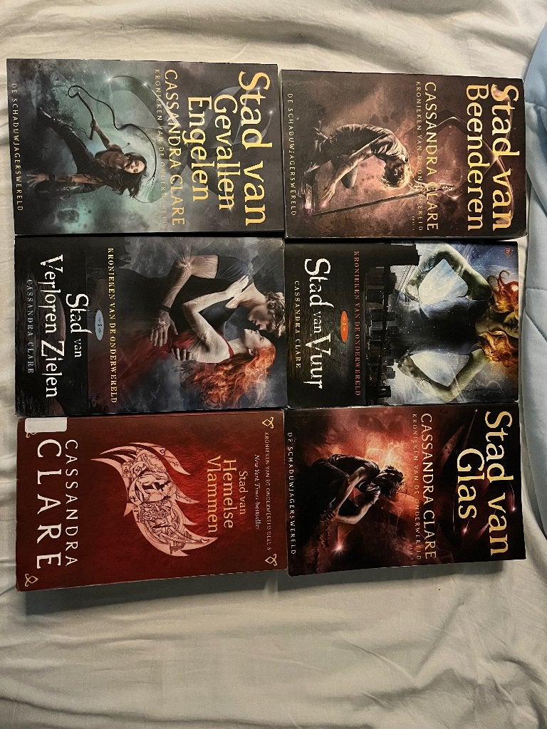 Boekenserie ‘Shadowhunters’, Ophalen of Verzenden, Gelezen, Cassandra Clare