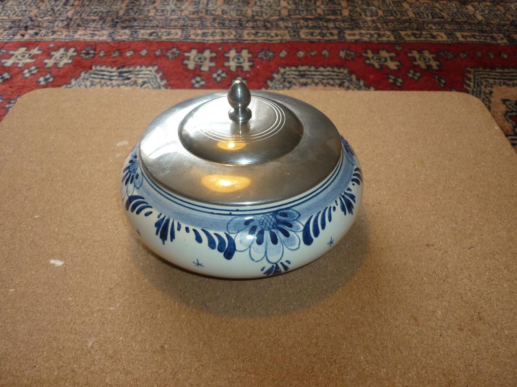 Delfts blauwe pot met metalen deksel, Ophalen of Verzenden, Zo goed als nieuw