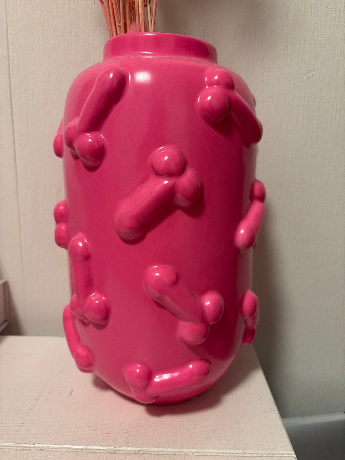 Opvallende roze vaas met uniek design, Met patroon/structuur, Ophalen of Verzenden, Zo goed als nieuw, Roze