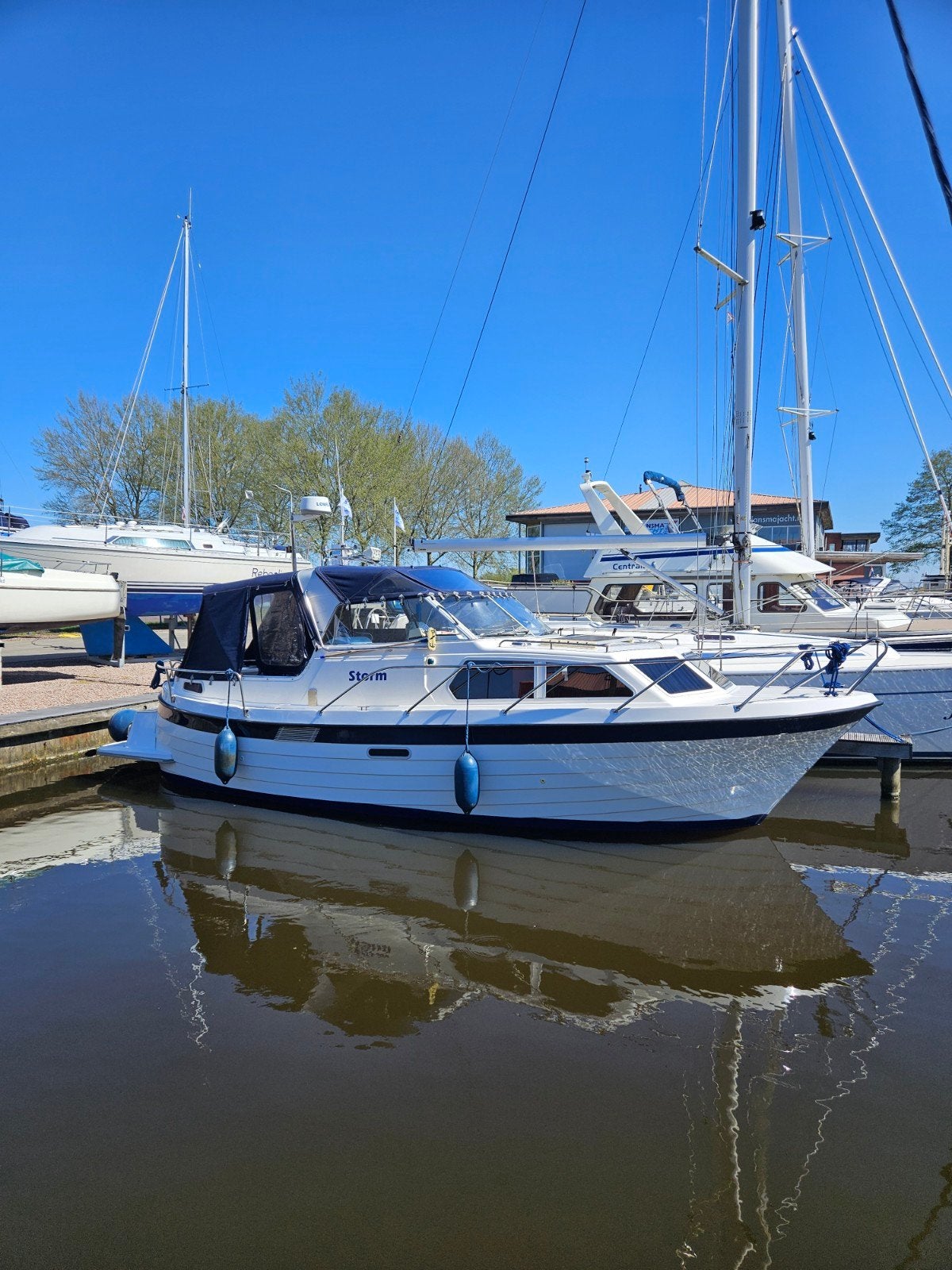 Nette Sollux 850 met 3 slaapvertrekken 2004, Watersport en Boten, Motorboten en Motorjachten, Polyester, Binnenboordmotor, Kajuitboot