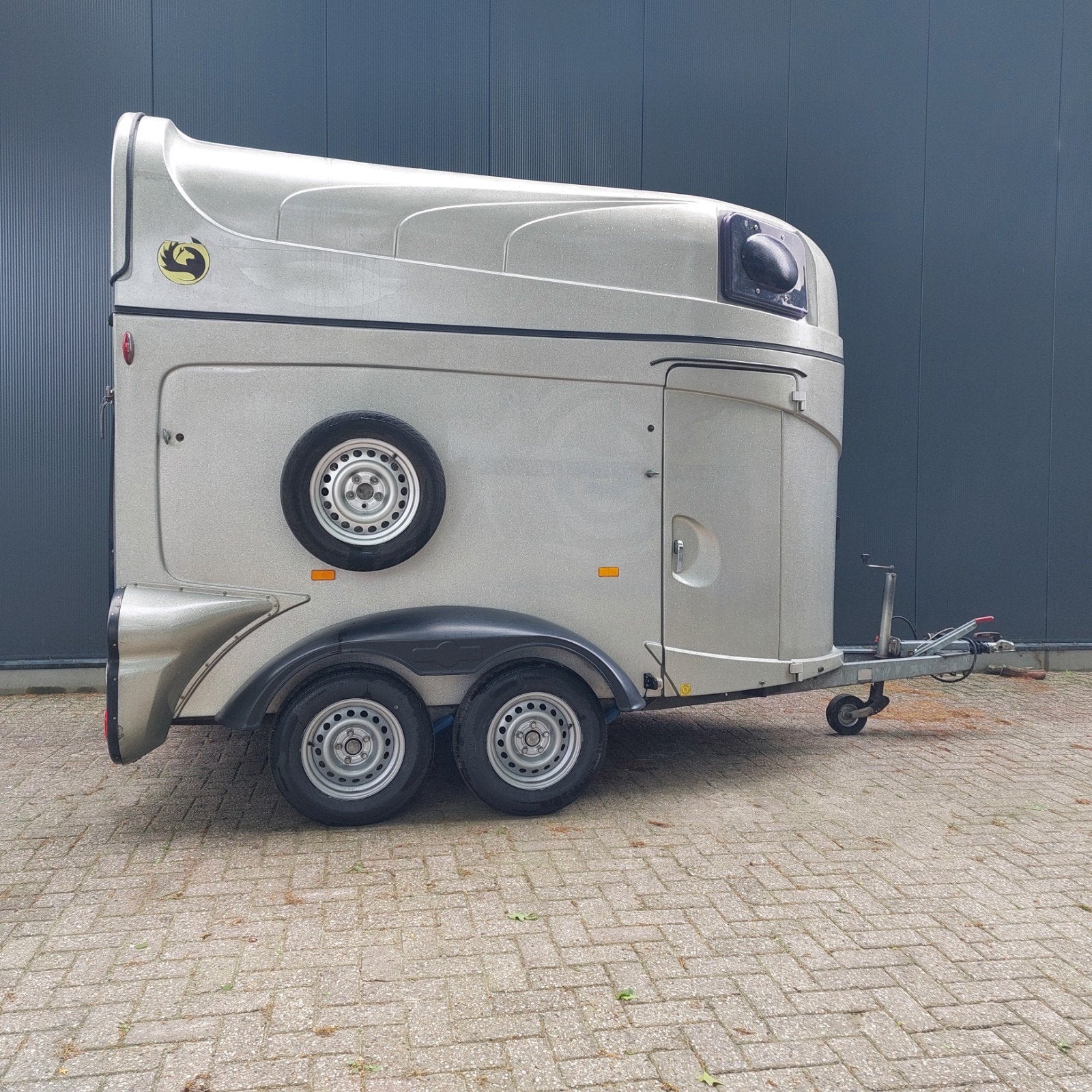 Polyester/aluminium paardentrailer. Humbaur 2 paards., Ophalen, Gebruikt, Polyester, 2-paards trailer