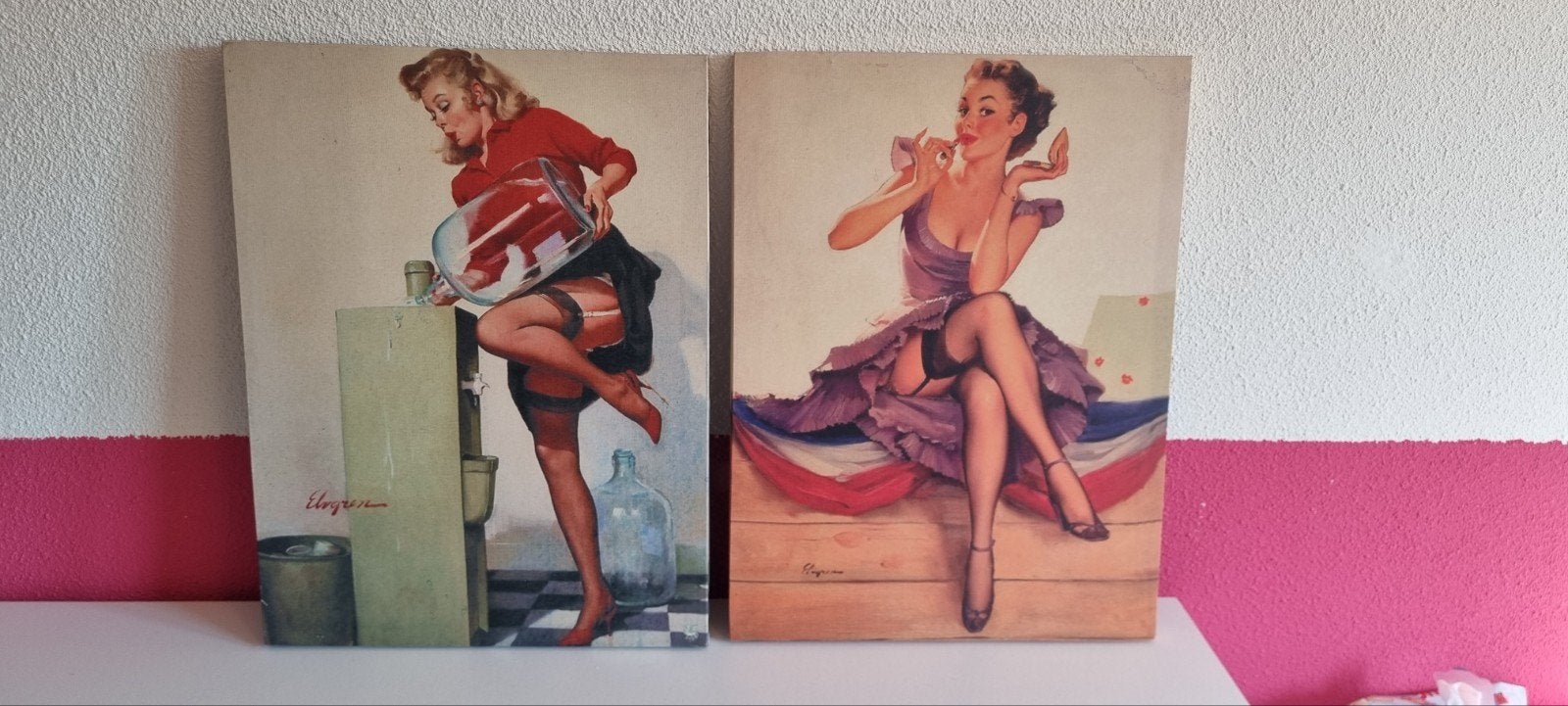 Vintage Pin-up Schilderijen van Gil Elvgren - Set van 2, Antiek en Kunst, Kunst | Schilderijen | Klassiek, Ophalen, Doek, Portret of Personen