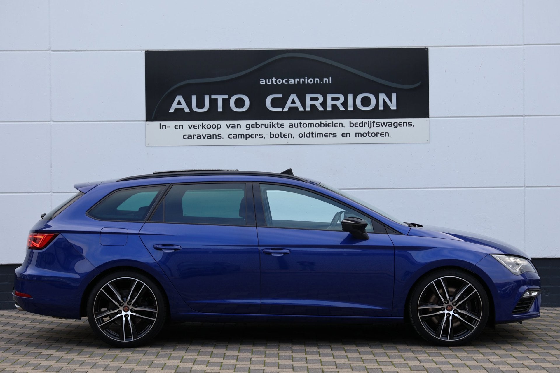 Seat Leon 2.0 TSI CUPRA 300PK DSG Pano Virtual Beats Carplay, Auto's, Automaat, Dealer onderhouden, 15 km/l, Gebruikt