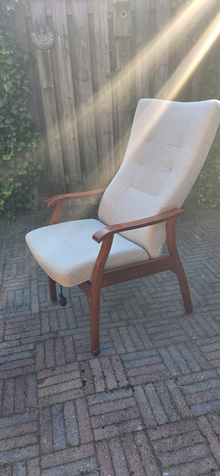Farstrup Applaus relaxstoel - Comfort en Stijl, Huis en Inrichting, Ophalen, Gebruikt, Overige kleuren, Modern, Scandinavisch