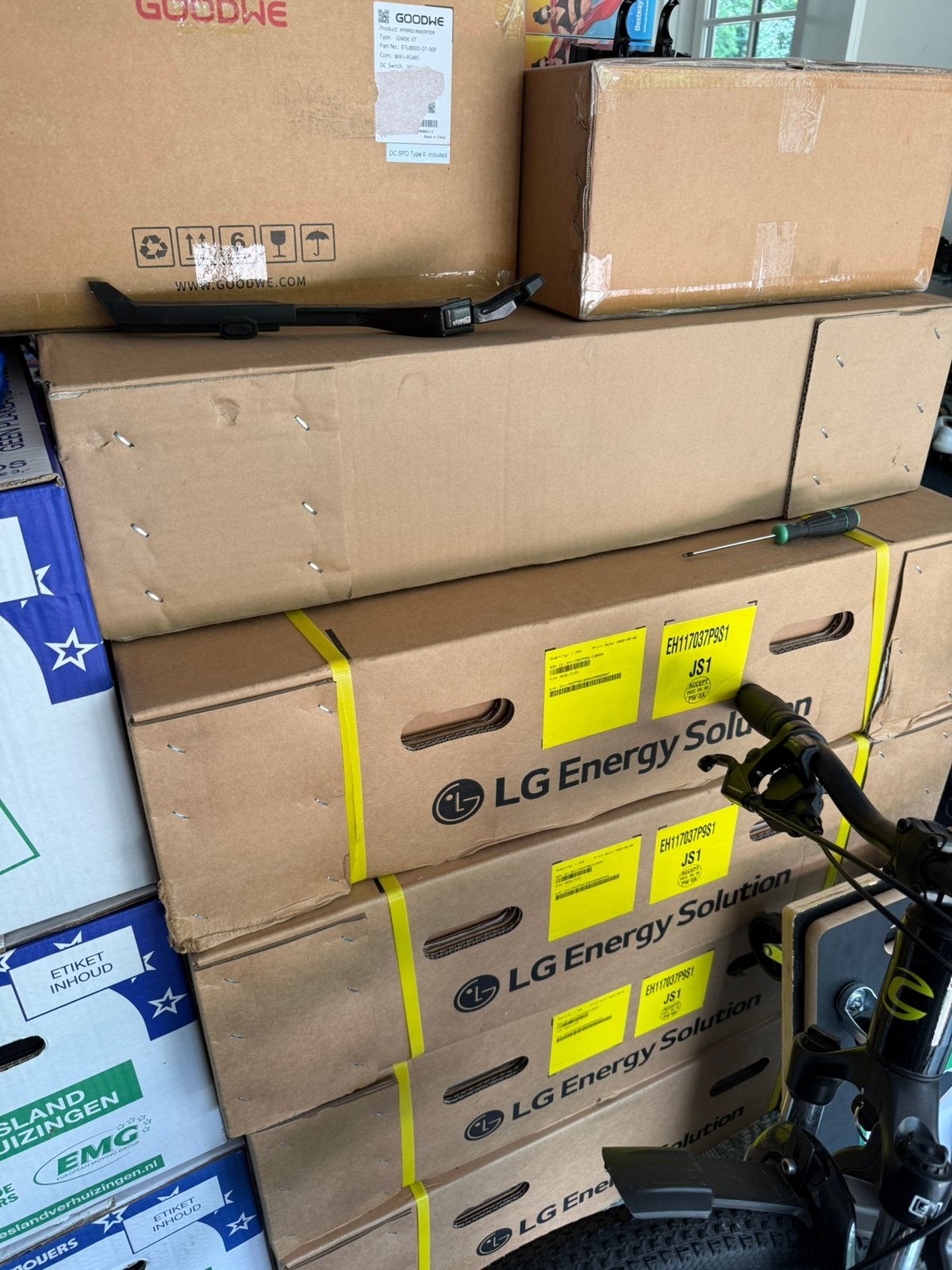 LGBatterij 17,2 kWh,BCU, Omvormer, 20 zonnepanelen NIEUW, Ophalen, Nieuw, Compleet systeem, 200 wattpiek of meer