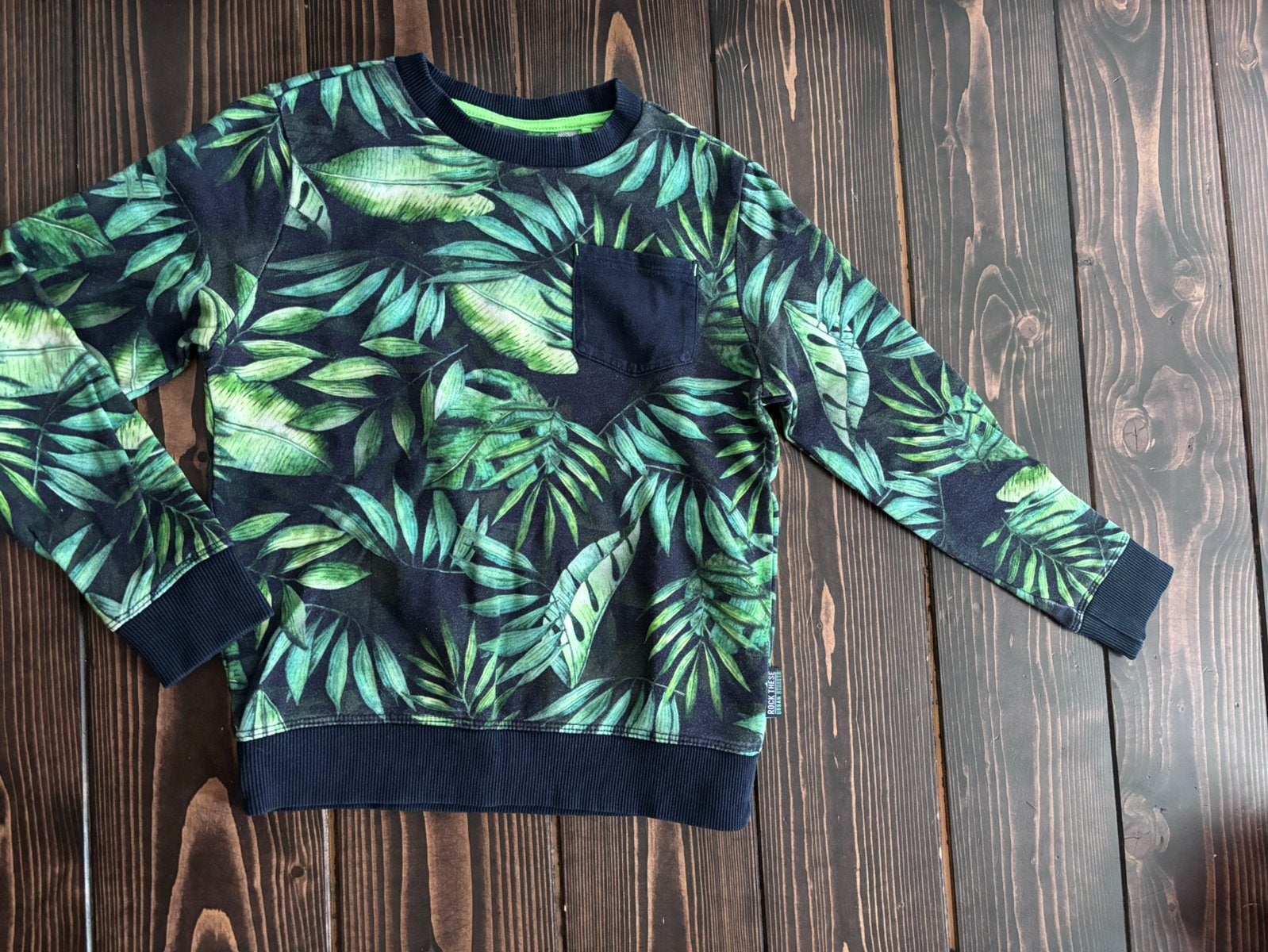 WE blauw groene trui met bladeren maat 134/140, Ophalen of Verzenden, Zo goed als nieuw, Jongen, Trui of Vest