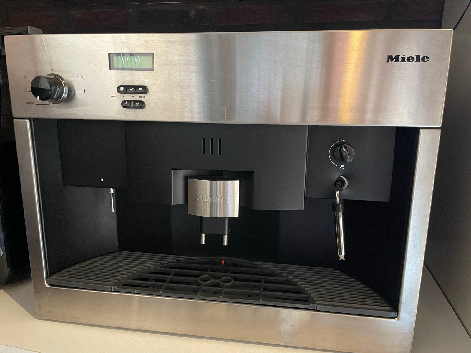Miele Inbouw Koffiemachine - RVS, Gebruikt, Espresso apparaat, 10 kopjes of meer, Koffiebonen