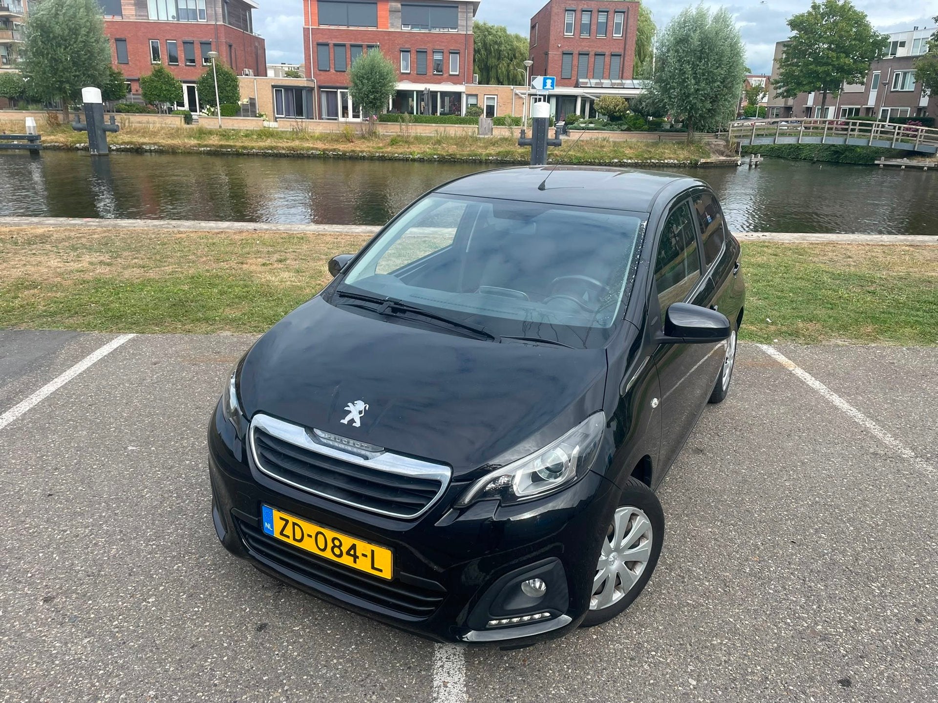 Peugeot 108 1.0 e-VTi Active AIRCO HOGE INSTAP ISOFIX NAP, Voorwielaandrijving, Stof, Gebruikt, Euro 6