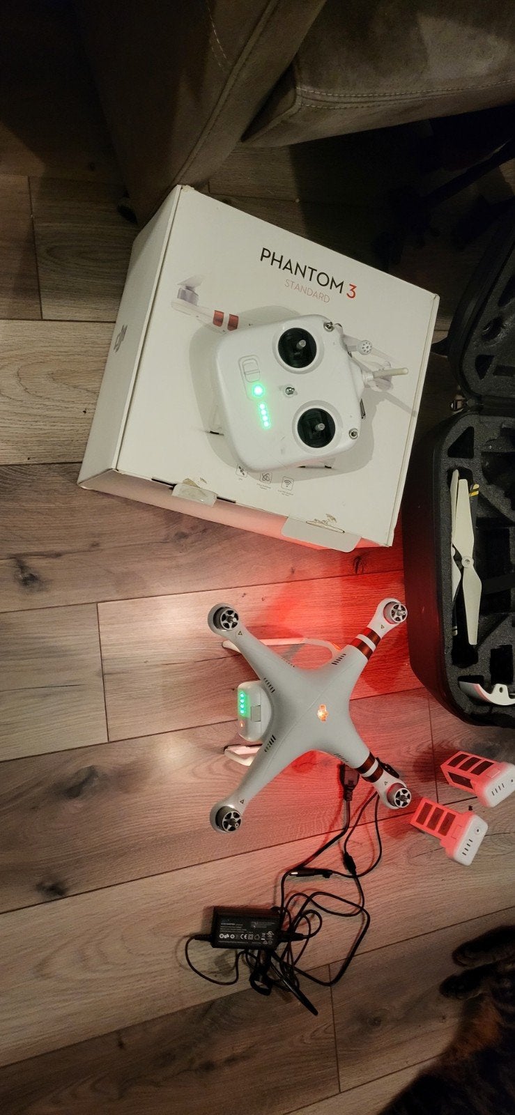 Dji Phantom 3 Standard drone met rugzak, Audio, Tv en Foto, Gebruikt, Cameradrone, 1 tot 5 kilometer, 900 gram tot 4 kilo