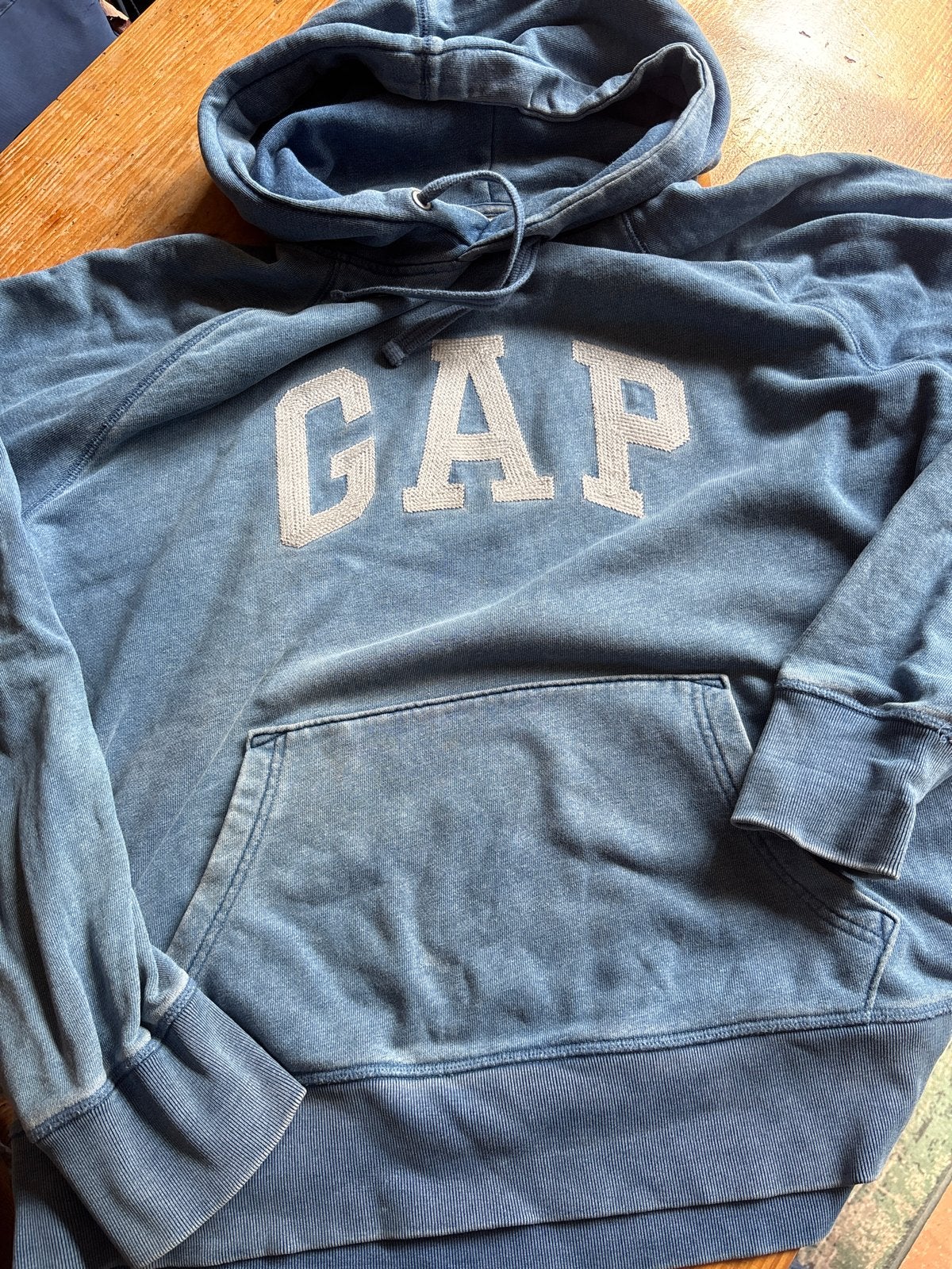 GAP Hoodie Blauw - Comfortabele Trui met Capuchon, Ophalen of Verzenden, Gedragen, Maat 38/40 (M), Blauw