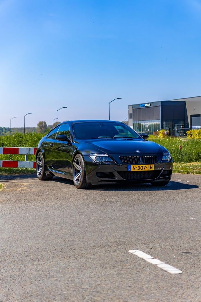 BMW M6 Coupé (E63) 5.0 V10 – 155.000 km – Eisenmann, Auto's, BMW, Automaat, Achterwielaandrijving, Zwart, 4 stoelen