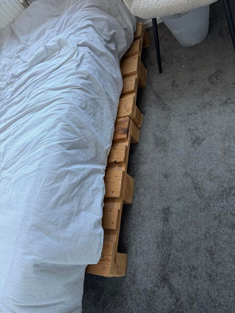 4 euro pallets, z.g.a.n. 80X120, Ophalen, Bruin, Tweepersoons, Zo goed als nieuw