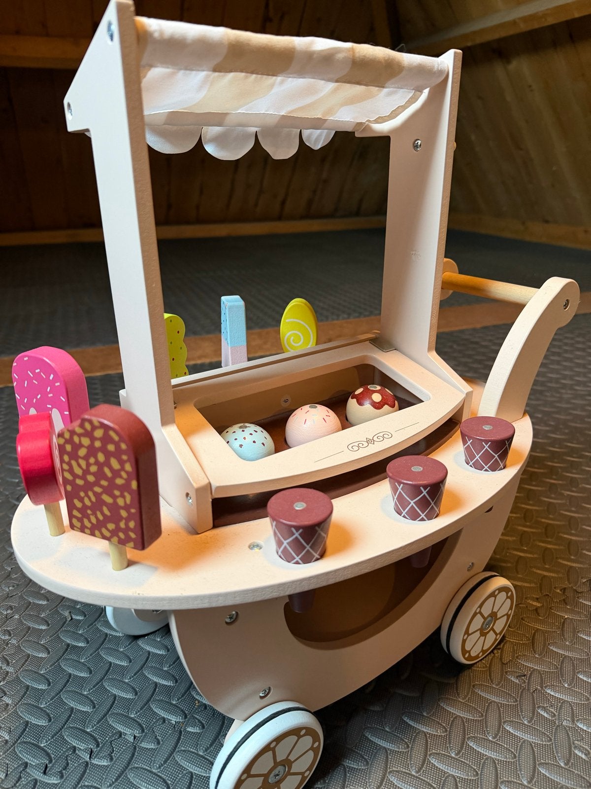 Livista Houten IJskar Speelgoed met Accessoires, Kinderen en Baby's, Ophalen of Verzenden, Gebruikt, Duw- of Trekspeelgoed