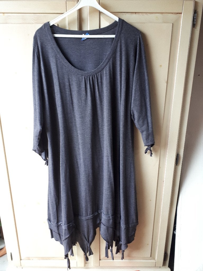 grijs/bruin gestreepte jurk, Bagoes, maat 5 (54/56), Bagoes, Overige kleuren, Verzenden, Jurk
